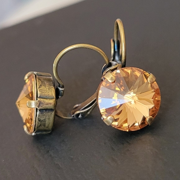 Austrian Crystal Earrings in Antique Brass - Picture 8 of 9